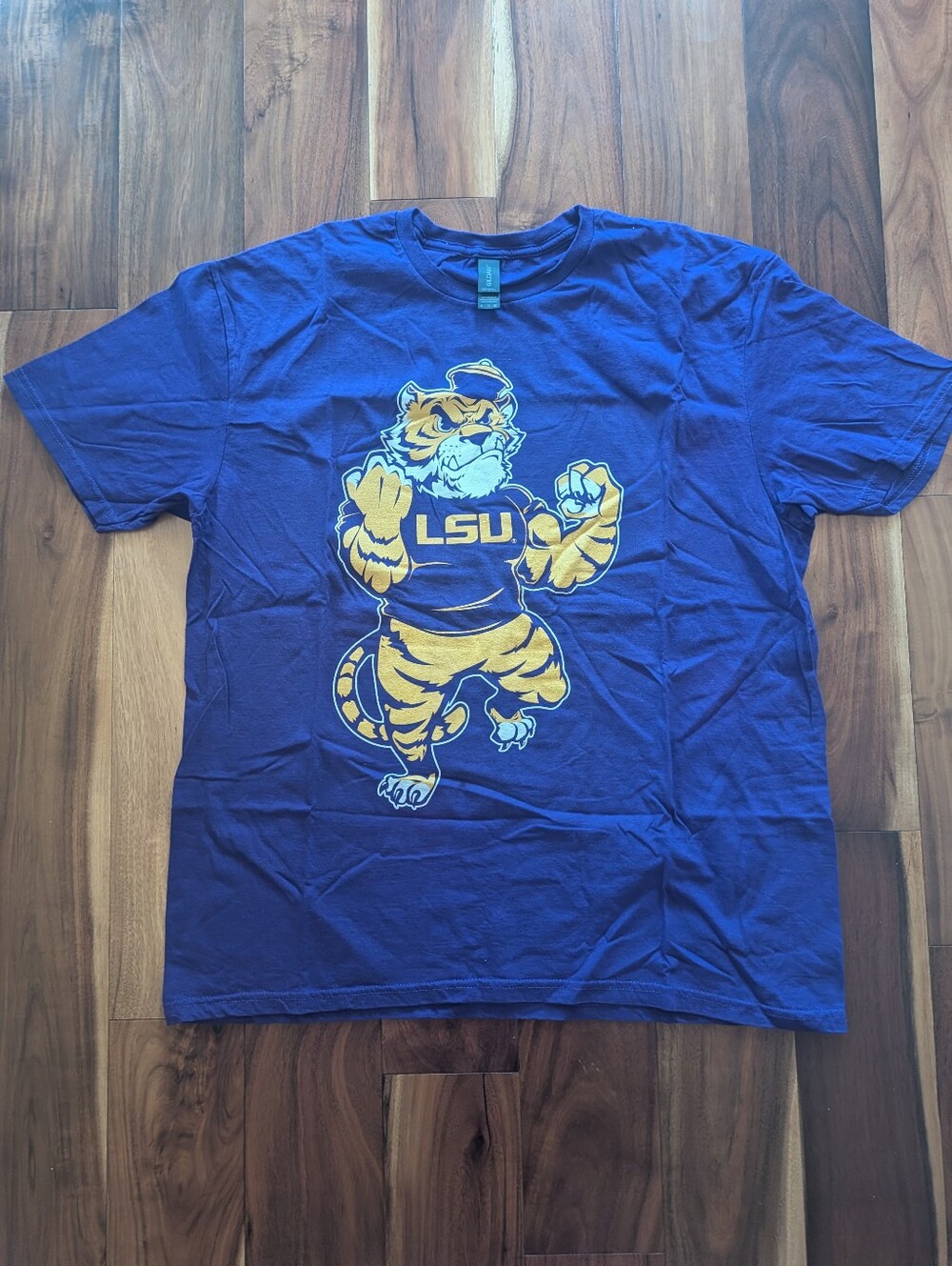 LSU Tiger Graphic Tee - Men's Short Sleeve Shirt